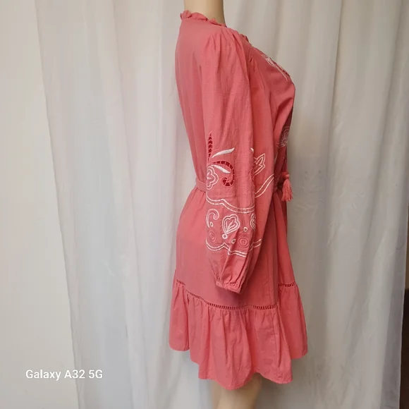 SEE AND BE SEEN SIZE M Embroidered Pink Dress - Picture 8 of 16